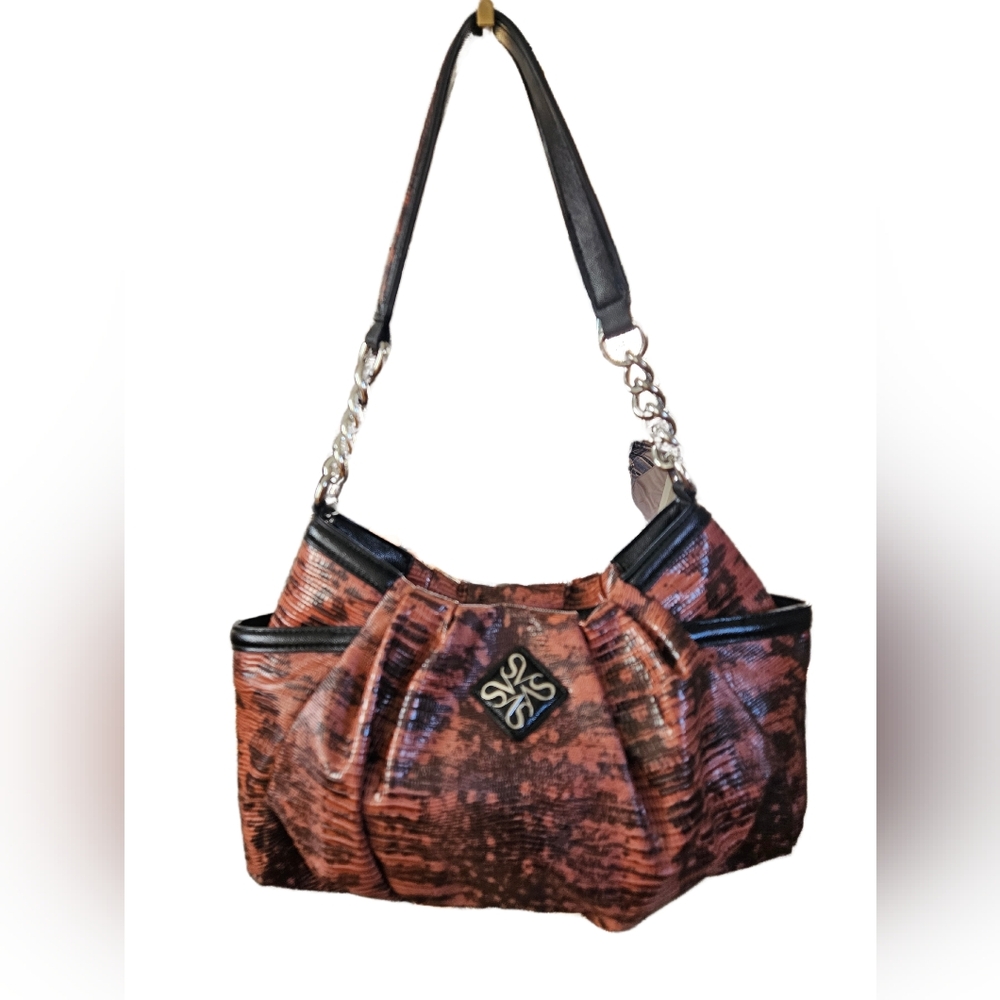 SIMPLY VERA, VERA WANG Orange Reddish Shoulder Bag Purse.